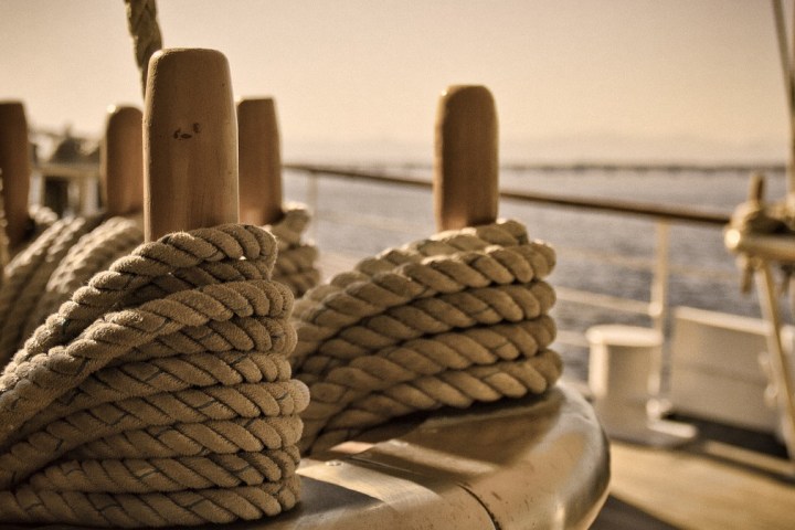 a close up of a rope